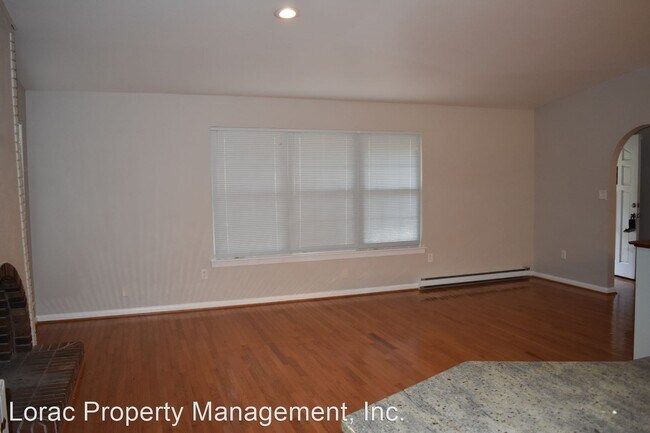 Building Photo - 3 br, 2.5 bath House - 1111 Spain Drive