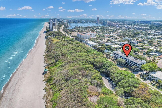 Building Photo - 277 N Ocean Blvd