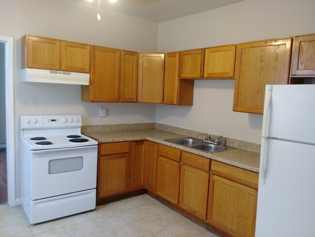 Foto del edificio - 8819-8821 Olive St.