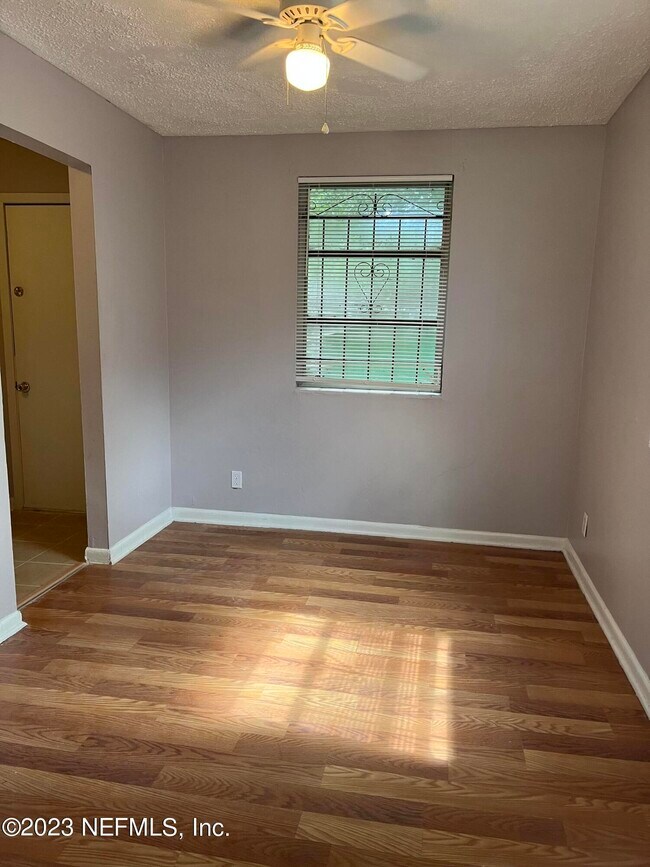 Foto del edificio - 1225 E 31st St