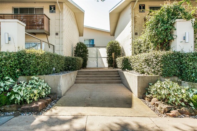 Building Photo - 4616 W Lovers Ln