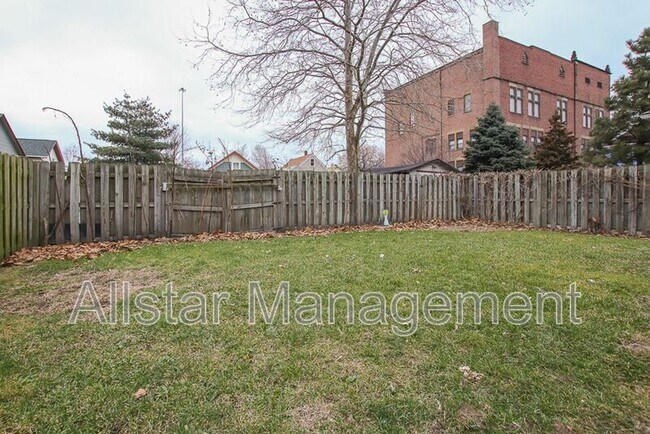 Foto del edificio - 2520 W 14th St