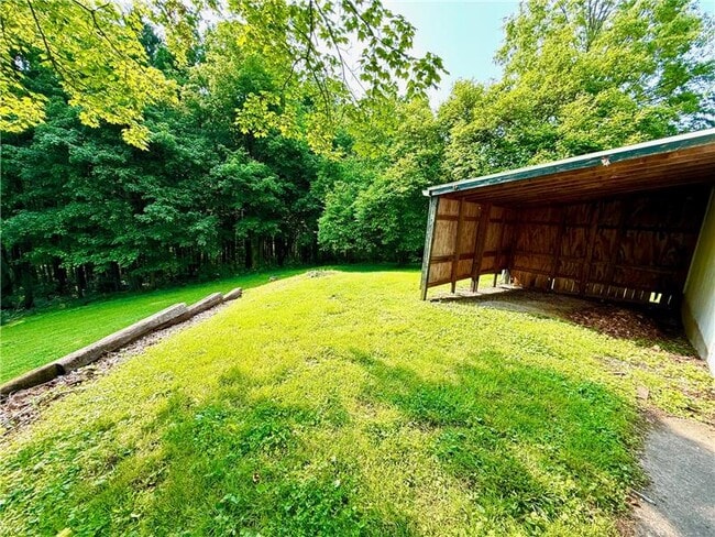 Building Photo - 466 Efts Ln