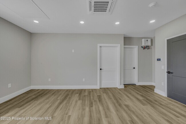 Foto del edificio - 215 Hickory St