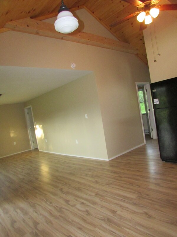Open concept living/dining - 733 Irish Settlement Rd