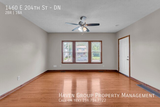 Building Photo - 1460 E 204th St