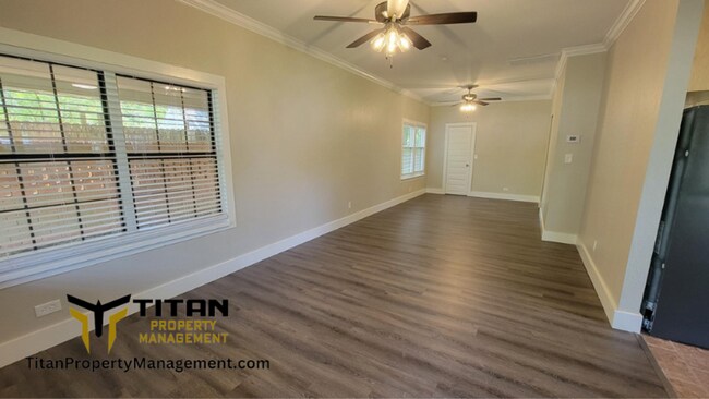 Foto del edificio - Large 2bed/2bath home