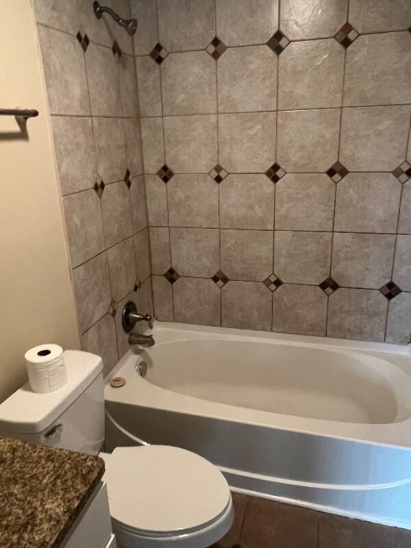 Foto del edificio - 17515 Sandalwood Dr