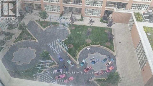 Photo du bâtiment - 75-1075 E Liberty St