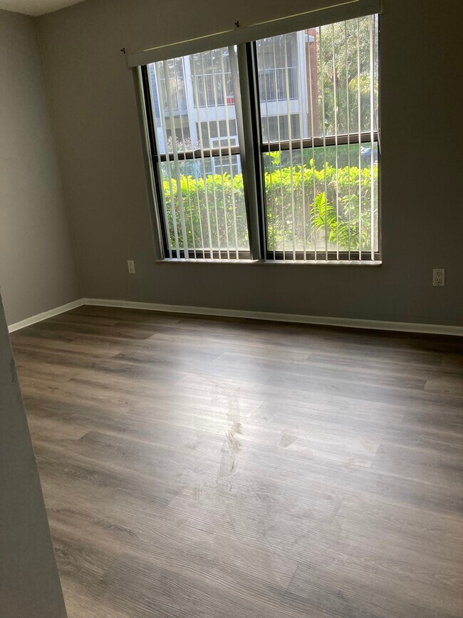 Foto del edificio - 1502 Northlake Dr