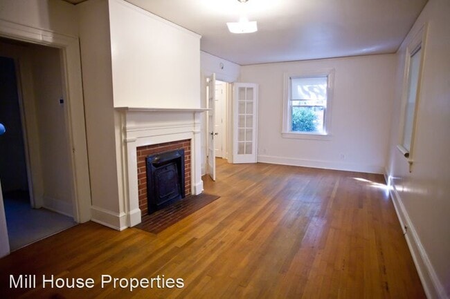 Building Photo - 3 br, 1.5 bath House - 119A North Street