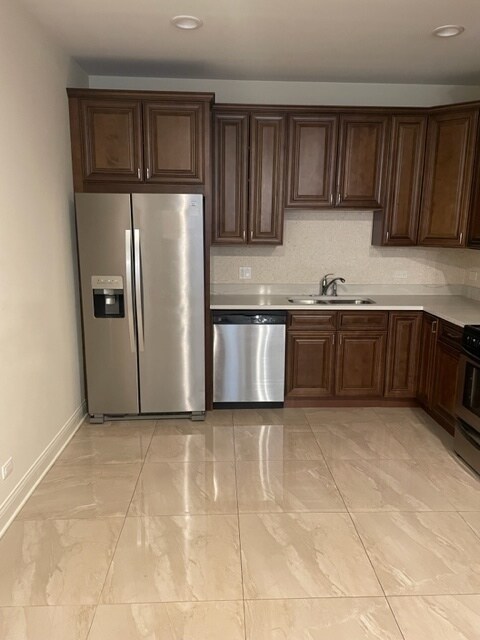 Foto del edificio - 6016 S Archer Rd