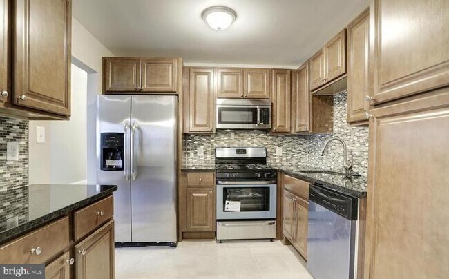 Building Photo - 6708 Hastings Dr