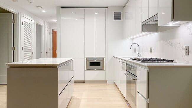 Foto del edificio - 133 Seaport Blvd