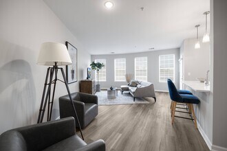 Building Photo - Harbor Pointe