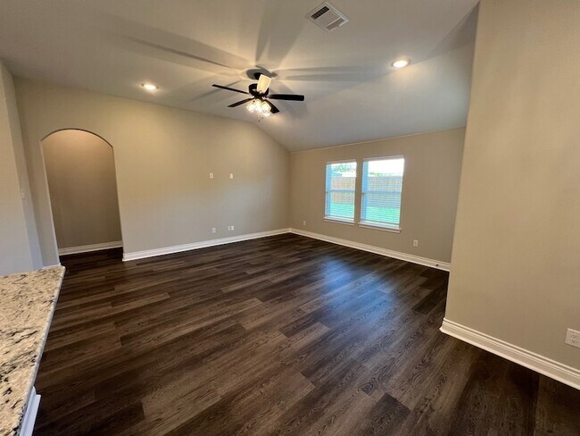 Foto del edificio - 7505 Scott Ln