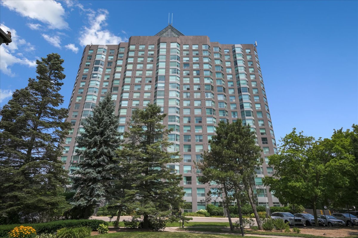 Photo principale - 2155 Burnhamthorpe Rd W