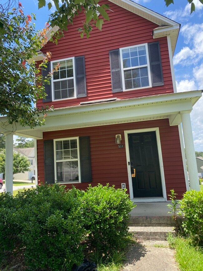 Foto del edificio - 501 Scarlet Sage Ln