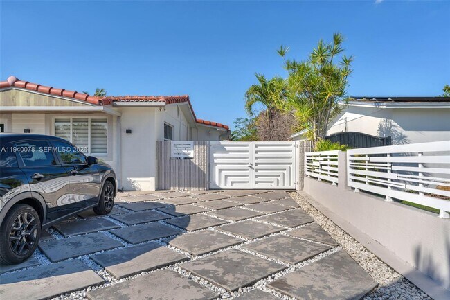 Foto del edificio - 10295 SW 34th St