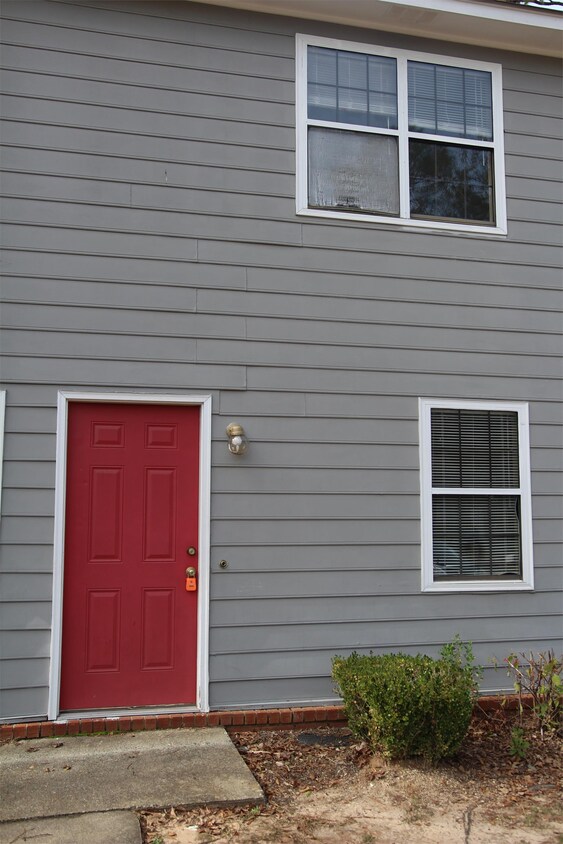 Primary Photo - 2703 Doncaster Dr