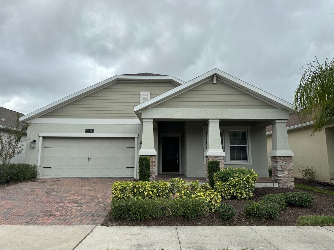 Primary Photo - House For Lease in The Oaks