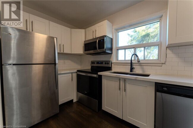Photo du bâtiment - 333 E 28th St