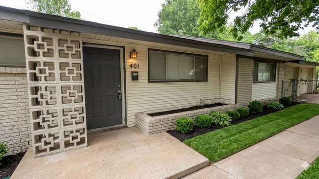 Photo - The Complete Package: 4BR with 2-Car Garage & Carport Apartment