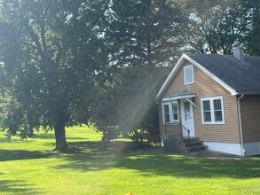 Building Photo - 2414 Maple Ave