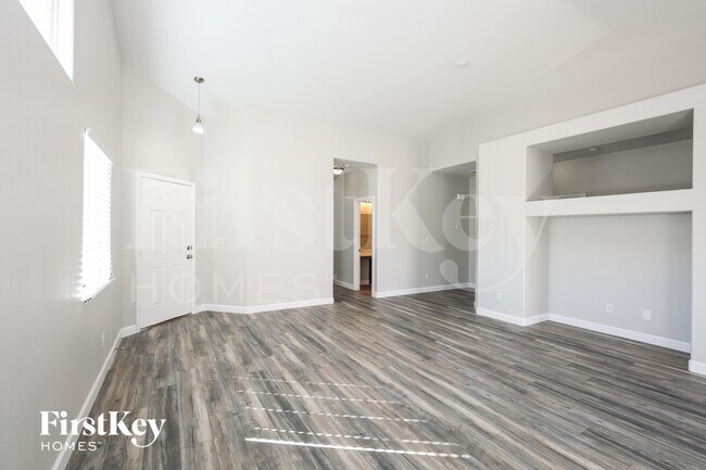 Building Photo - 6138 Sydney Bay Ct