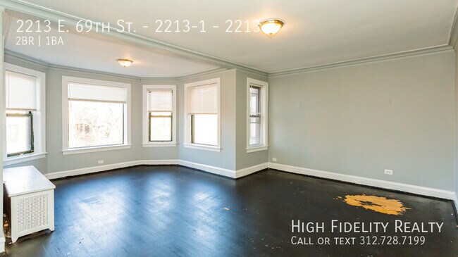 Foto del edificio - 2213 E 69th St