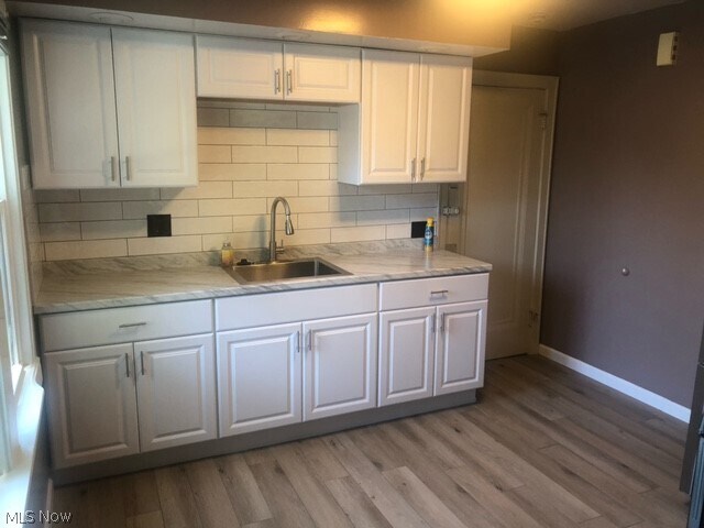Foto del edificio - 3484 Tuttle Ave