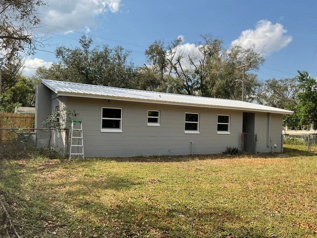 Foto del edificio - GORGEOUS 3BR/1BA Block Home! NO APPLICATIO...