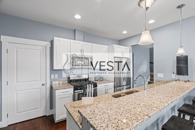 Foto del edificio - 16 Hyde Park Pl