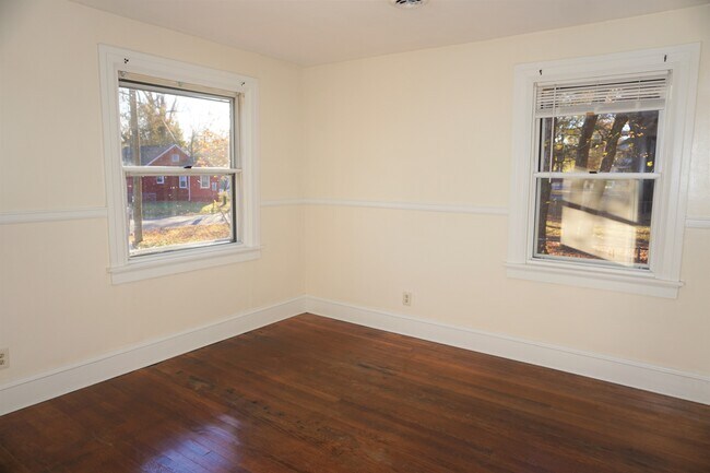 Building Photo - 1510 Whatley St