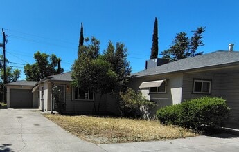 Building Photo - 1506 W Orangeburg Ave