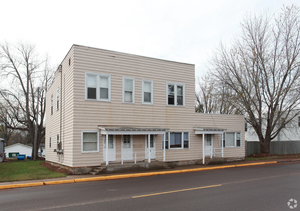 Building Photo - 103 W Menomonie St