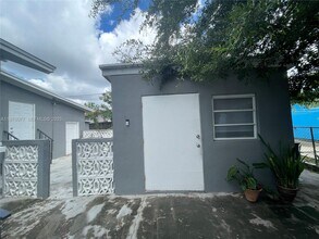 Building Photo - 1923 NW 1st Terrace