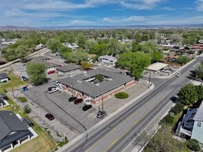 Building Photo - 1074 Cedar Way