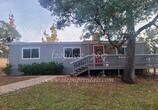 Foto principal - Charming 2 Bed, 2 Bath Home Near Lake Don ...