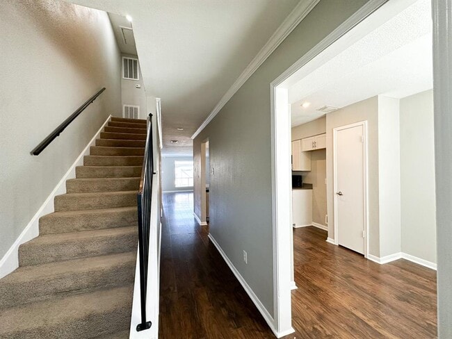 Foto del edificio - 15314 Gorham Dr