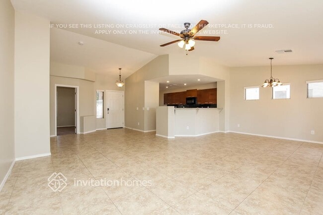 Building Photo - 14409 N 150th Ave