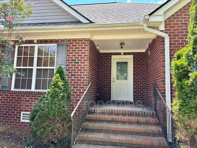 Foto del edificio - 110 Beatrice Dr