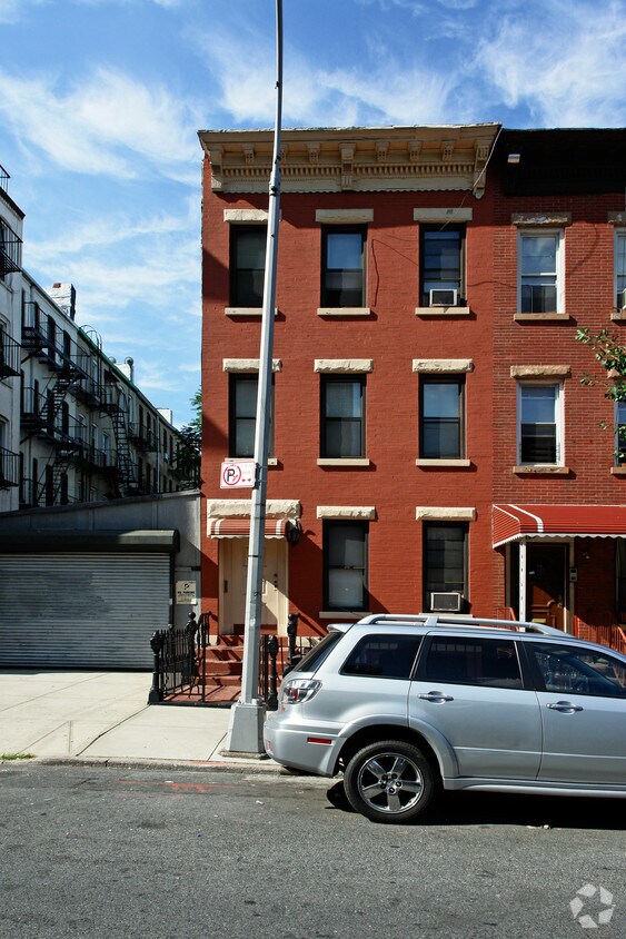 Building Photo - 200 13th St