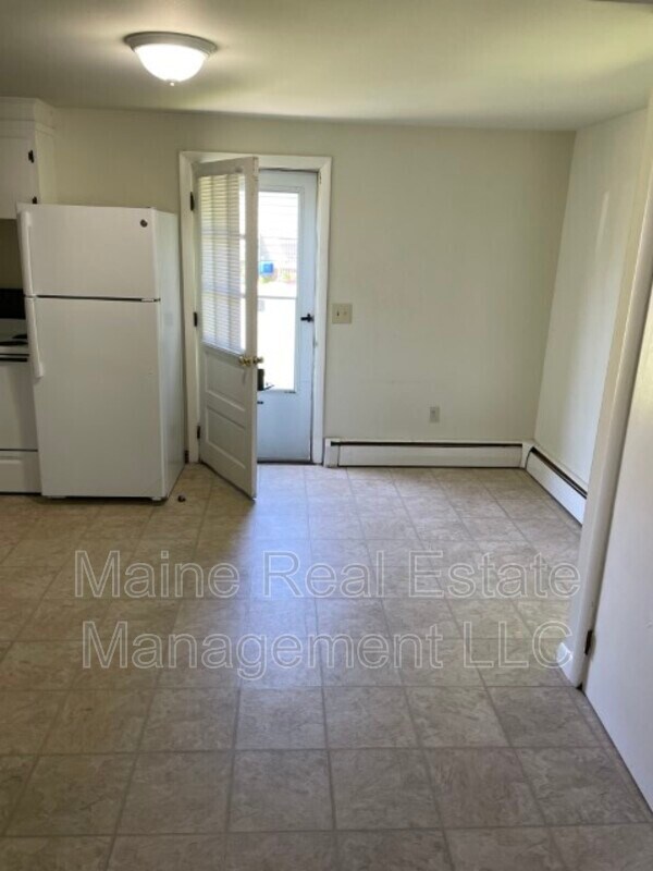 238 Mt Hope Ave, Bangor, ME 04401 Condo for Rent in Bangor, ME