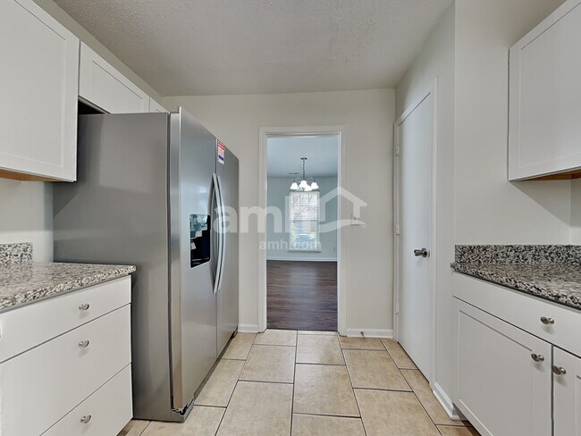 Foto del edificio - 8616 Warwick Crest Ln