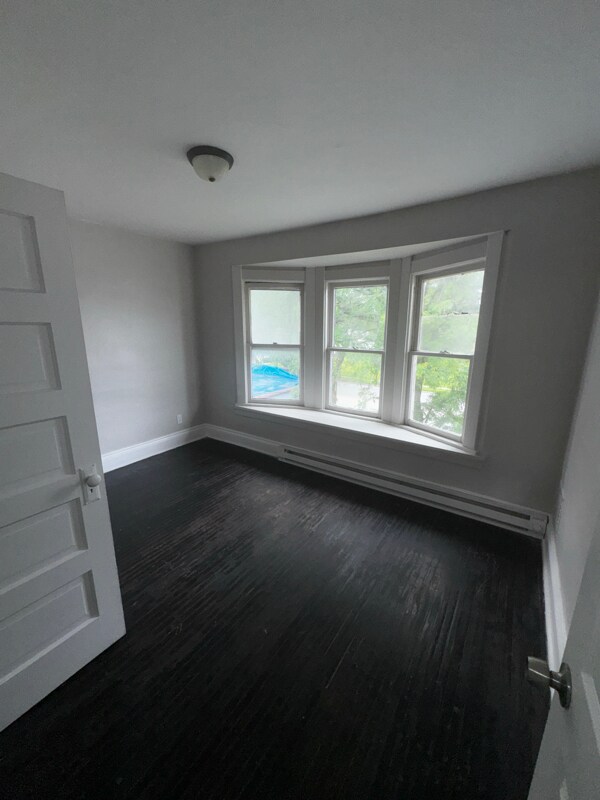 Building Photo - 818 Phillips Ave