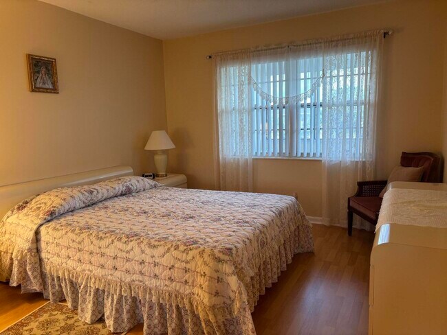 Foto del edificio - 115 Camden E