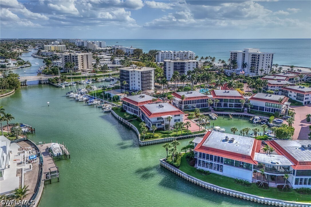 Building Photo - 2258 Gulf Shore Blvd N