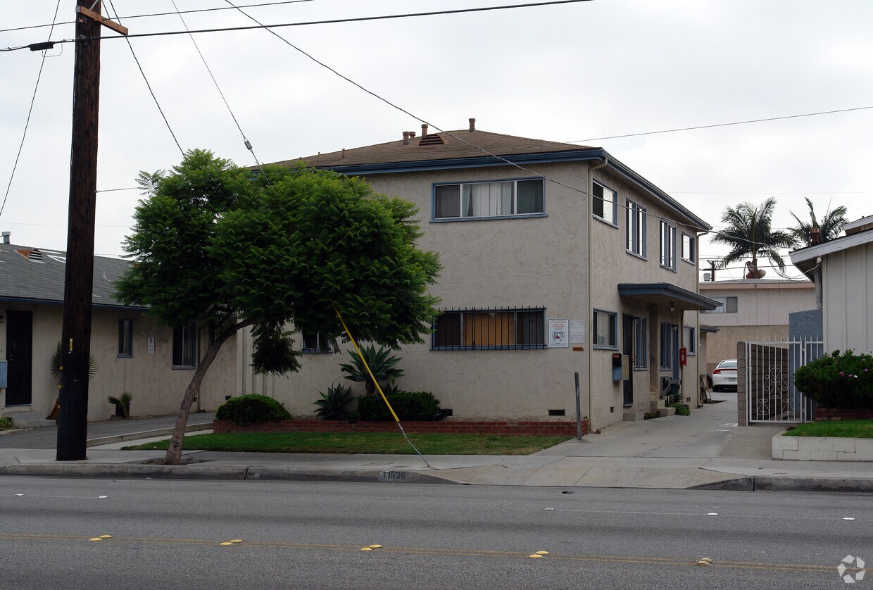 Primary Photo - 11526 Inglewood Ave