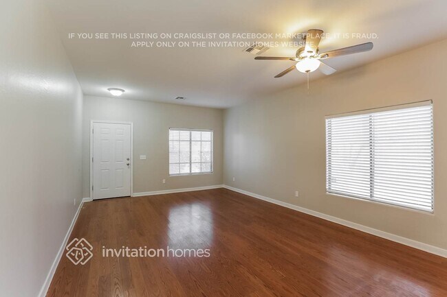 Building Photo - 6233 S 15th Dr